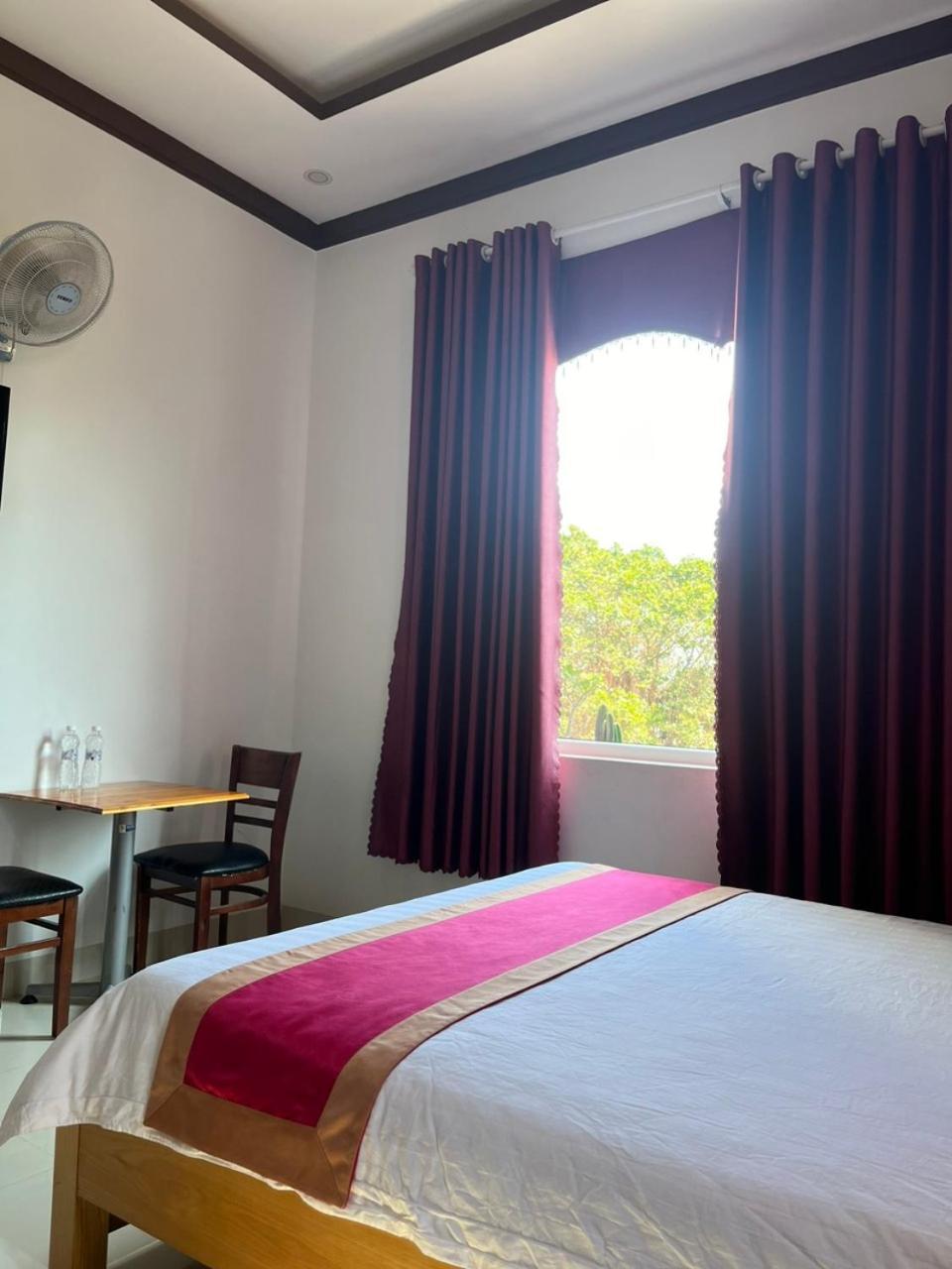 Lak View Hotel Lien Son Exterior photo