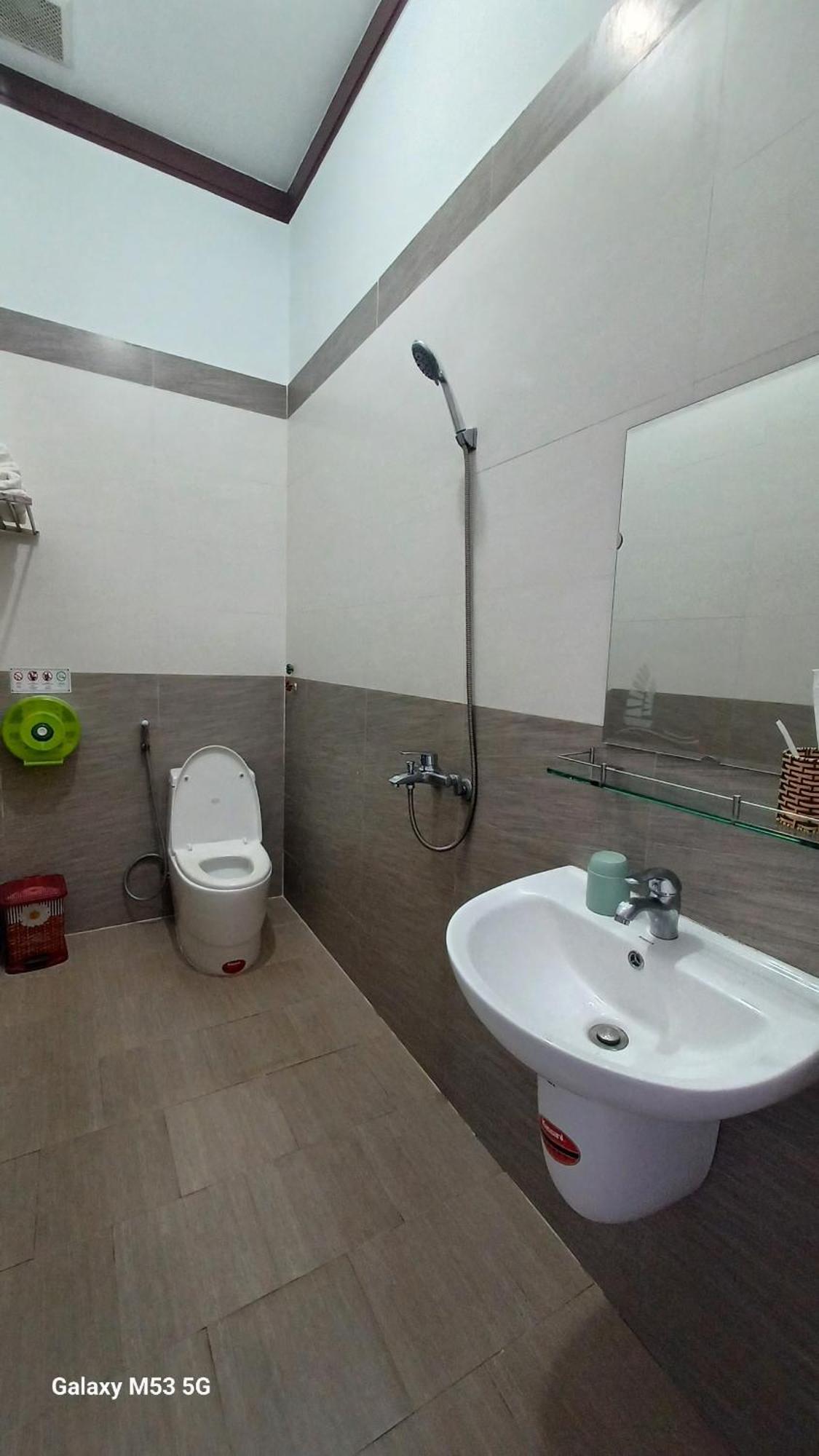Lak View Hotel Lien Son Exterior photo